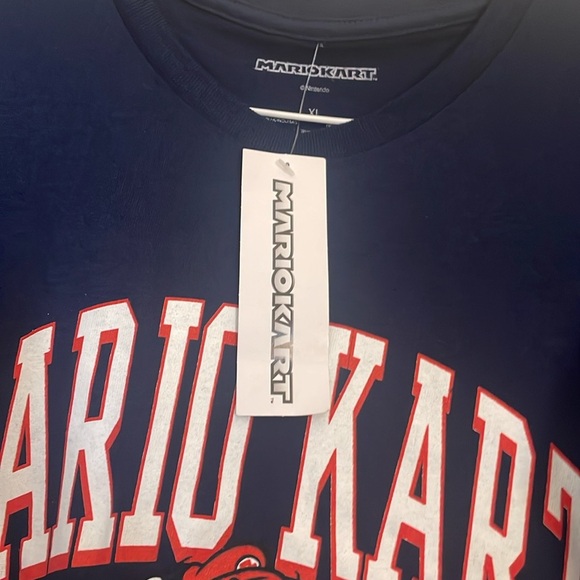 Vintage super Mario brothers cart T-shirt
New With Tags - Picture 3 of 3